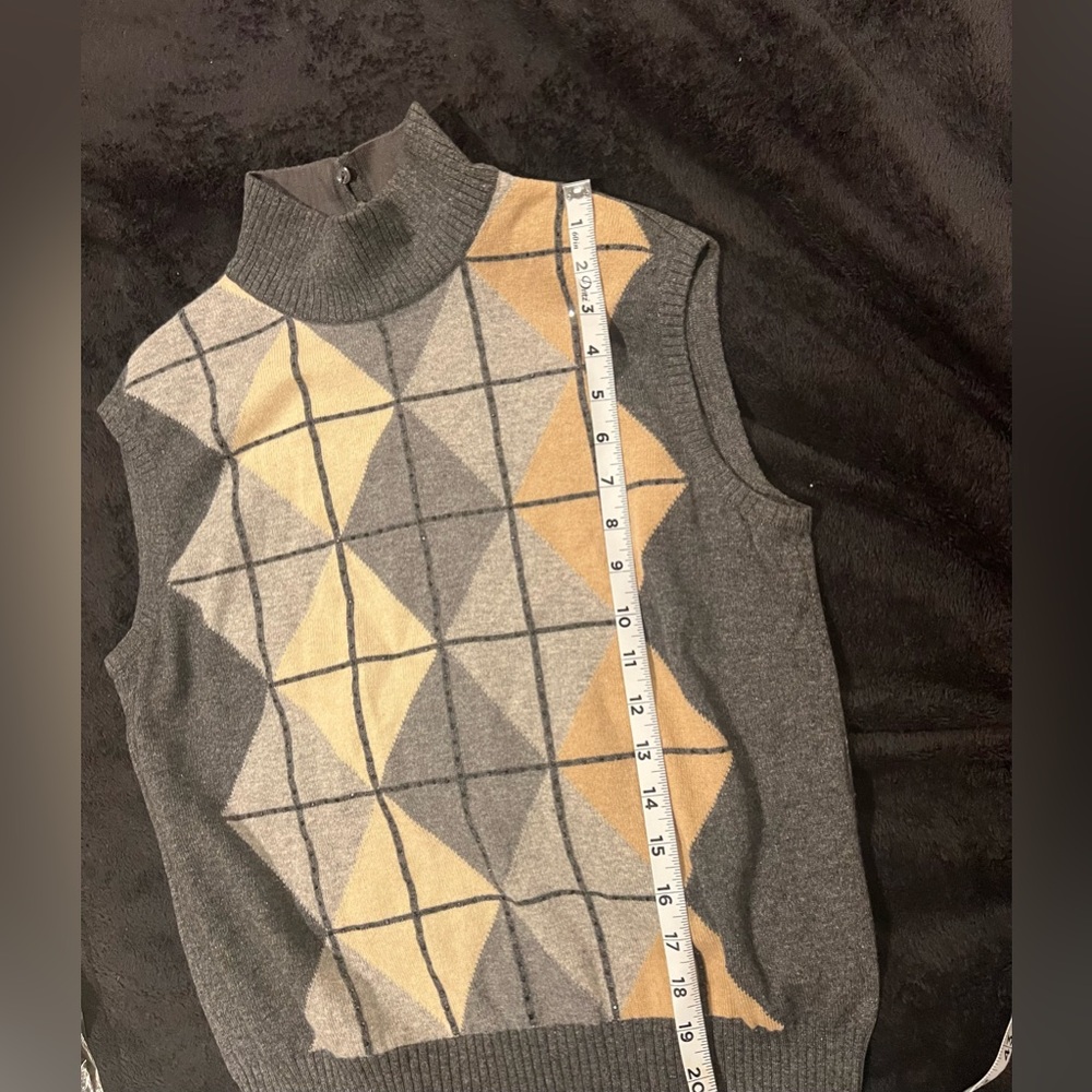 Beautiful Escada Knit Sleeveless Top